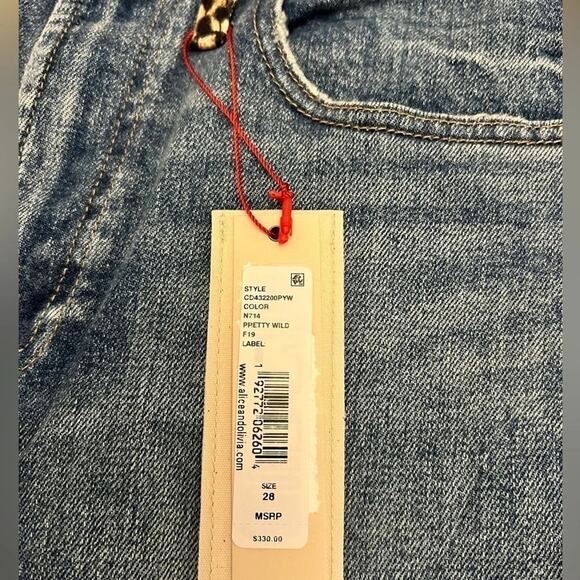 Alice + Olivia Amazing Animal Print High Rise Jeans  Size 28 NWT - Picture 12 of 13